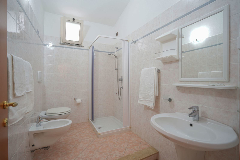 Bathroom 4, Hotel Residence Santa Monica, Vibo Valentia