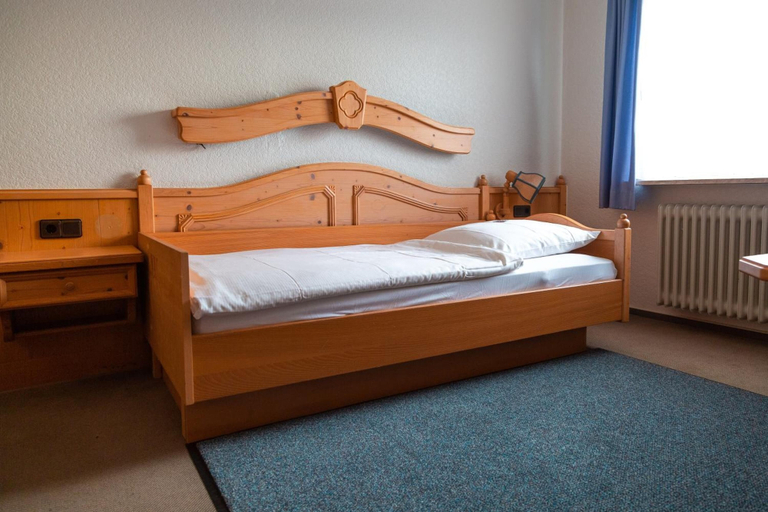 Bedroom 2, Röhrs Gasthof, Rotenburg (Wümme)