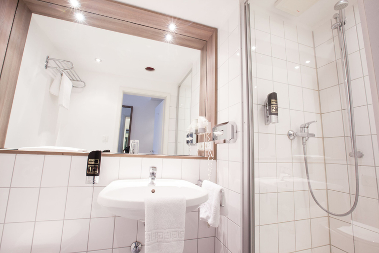 Bathroom 5, Manhattan Hotel, Frankfurt am Main