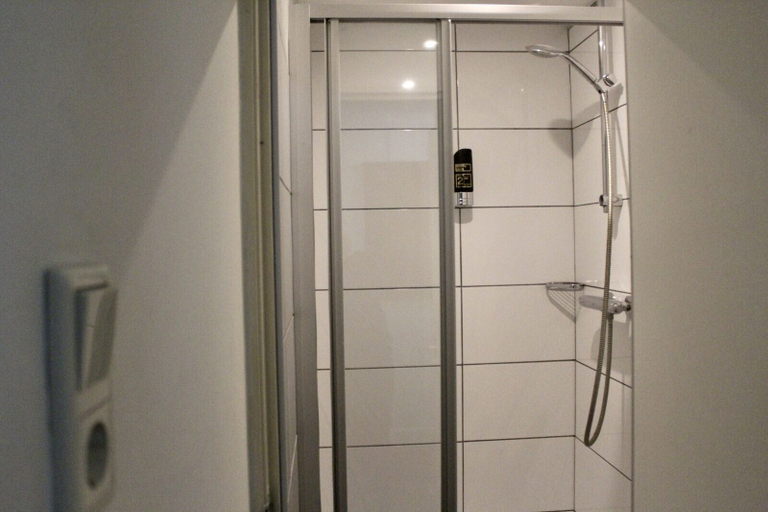 Bathroom 4, Townhouse Hotel, Amsterdam