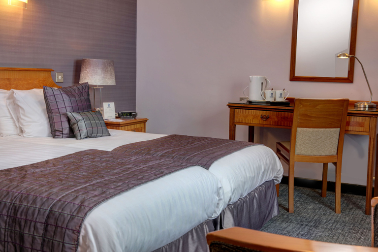 Bedroom 4, Best Western Aberavon Beach Hotel, Neath Port Talbot