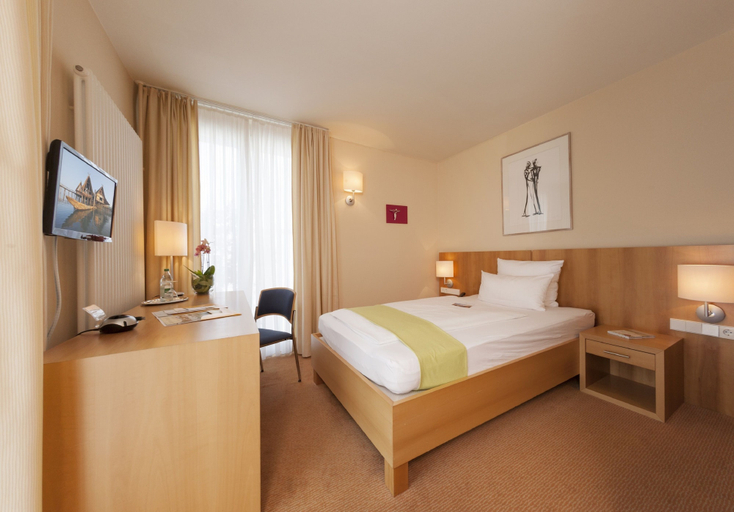 Bedroom 3, Hotel St. Elisabeth, Konstanz