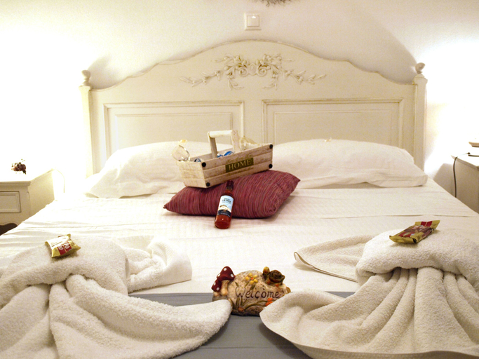 Bedroom 3, Caldera Studios, South Aegean