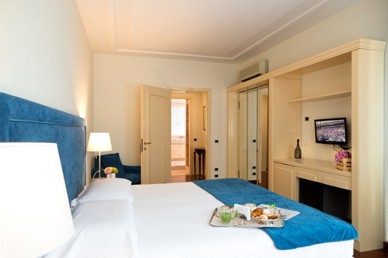 Bedroom 4, Hotel Brescia, Brescia