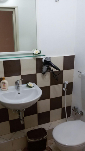 Bathroom 4, Nettuno Rooms, Messina