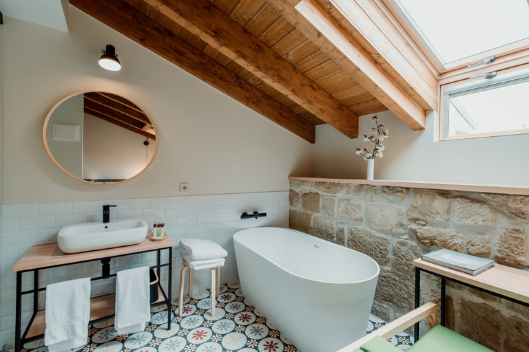 Bathroom 4, Boutique Palacio Condes de Cirac, La Rioja