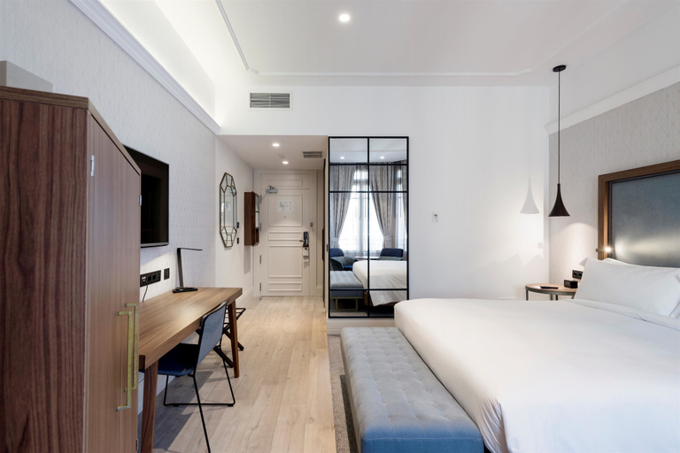 Bedroom 2, DoubleTree by Hilton Madrid-Prado, Madrid
