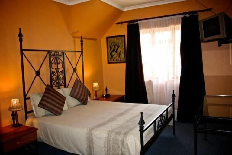 Bedroom 3, Whalers B&B, Overberg
