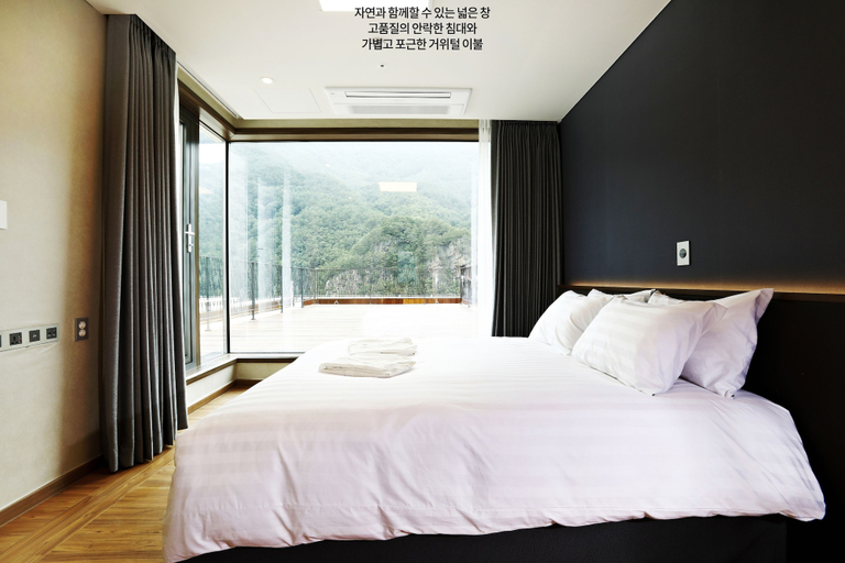 Bedroom 3, Pine Forest, Jeongseon