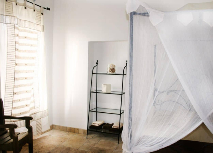 Bedroom 3, Aux Bords Du Temps, Corse-du-Sud