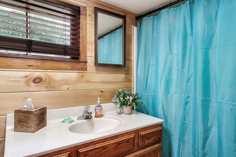 Bathroom, Cabin at Lakeside, Jefferson