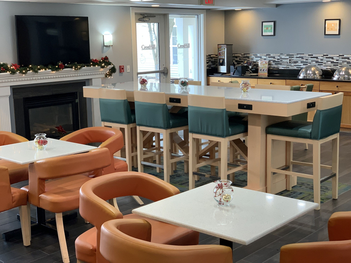 Food & Drinks 5, Cresthill Suites Syracuse, Onondaga
