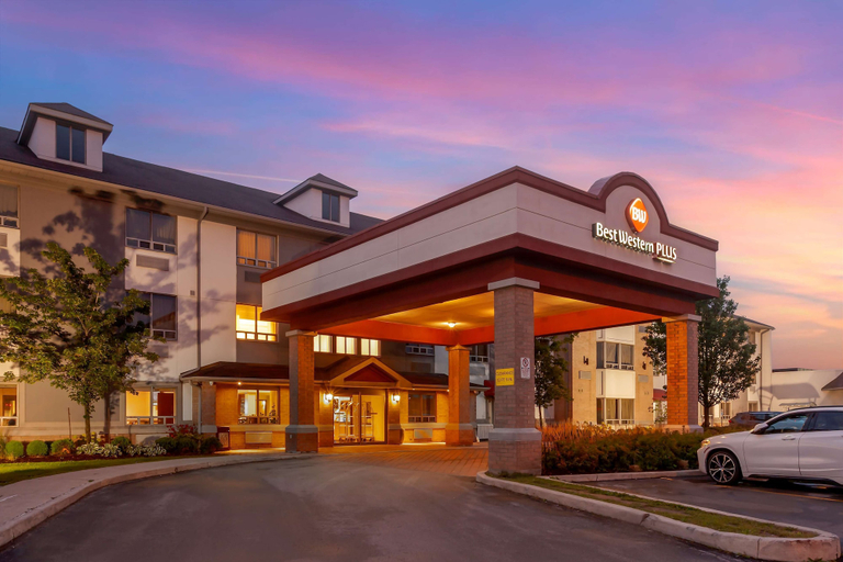 Exterior & Views 5, Best Western Plus Burlington Inn & Suites, Halton