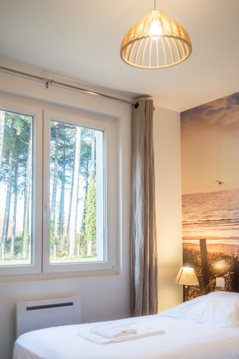 Bedroom 3, Domaine Du Marquenterre, Somme