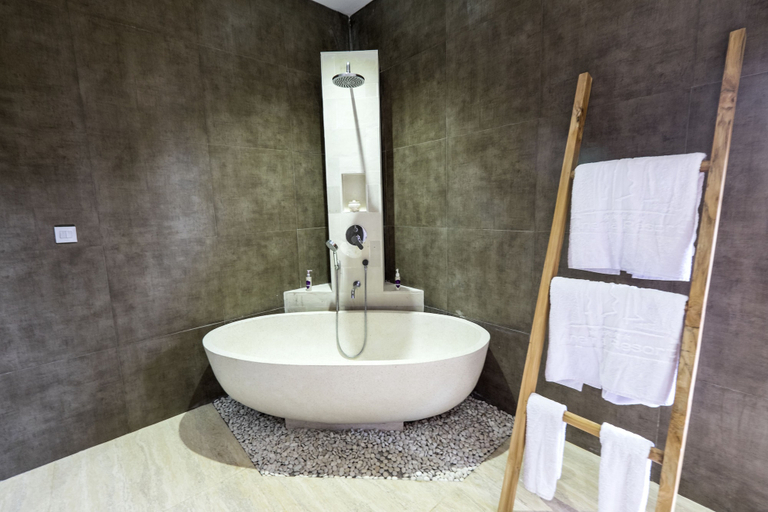 Bathroom 5, Anema Wellness & Resort Gili Lombok, Lombok