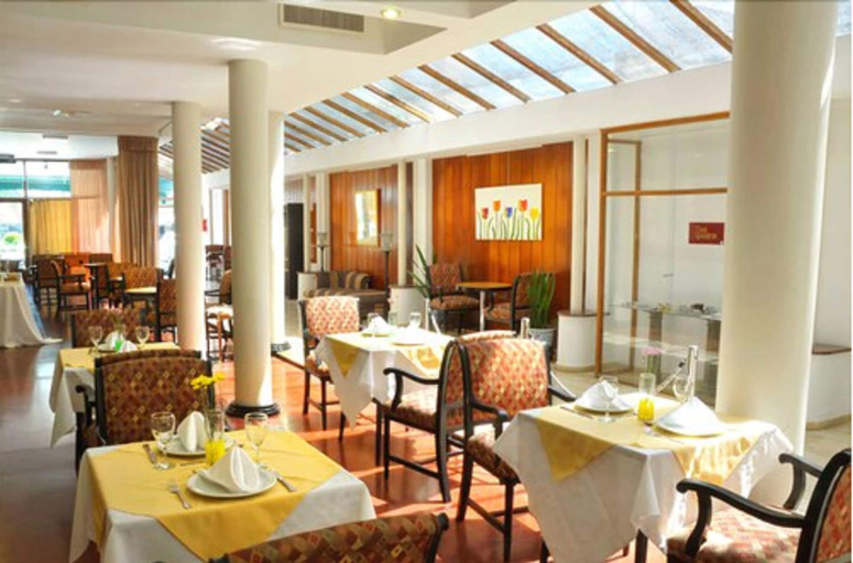 Food & Drinks 5, Yaguaron Hotel, San Nicolás