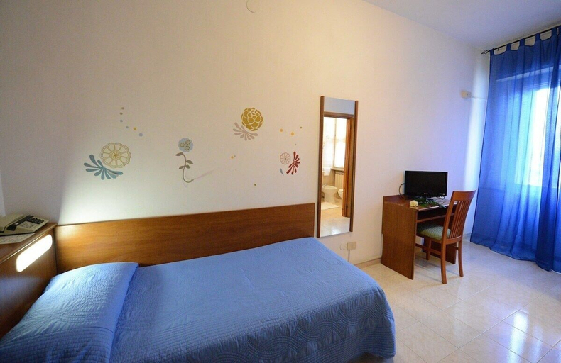 Bedroom 2, HOTEL ASTOR, Perugia