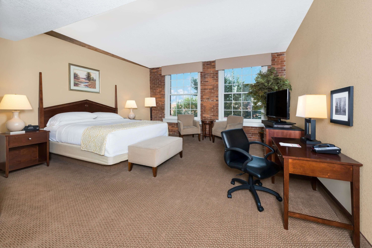 Bedroom 3, Hawthorn Extended Stay by Wyndham Rome, Floyd