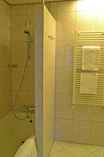 Bathroom 4, Fletcher Hotel - Restaurant De Zalm, Brielle