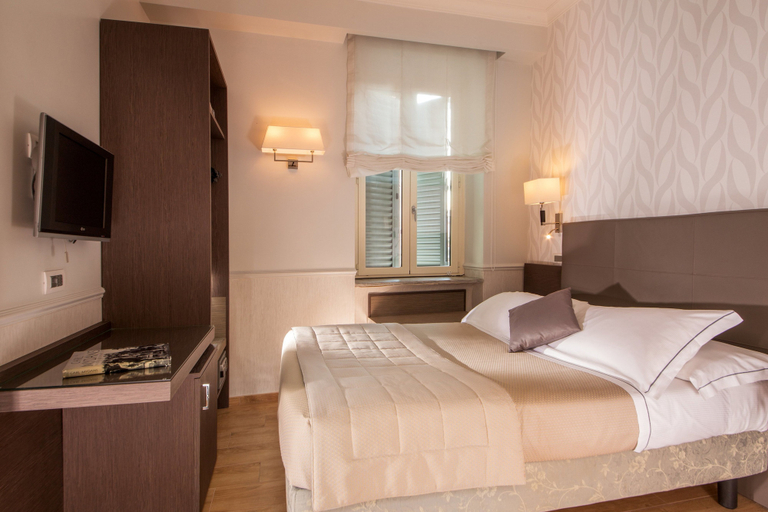 Bedroom 2, Hotel Alexandra, Roma