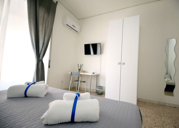 Bedroom 4, B&B Salernoway, Salerno