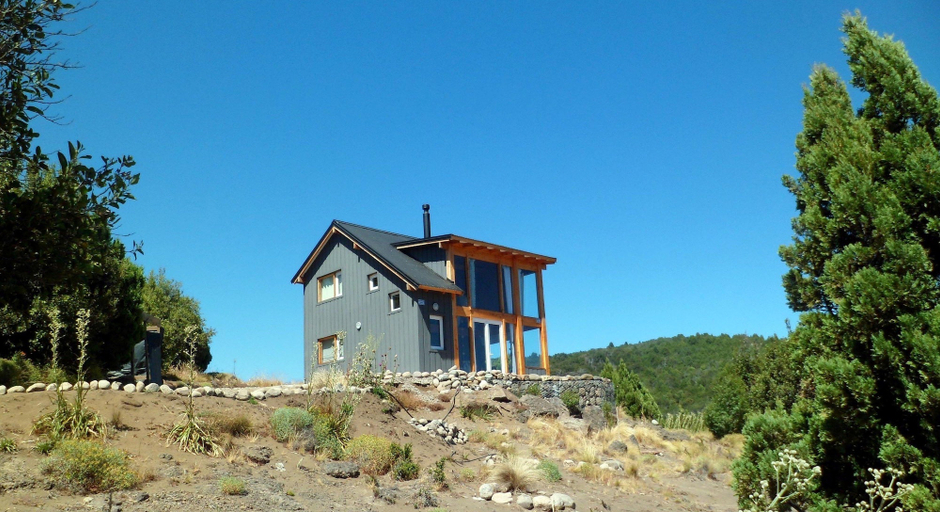 Exterior & Views 2, Un Vistón Modern Mountain Home, Lacar