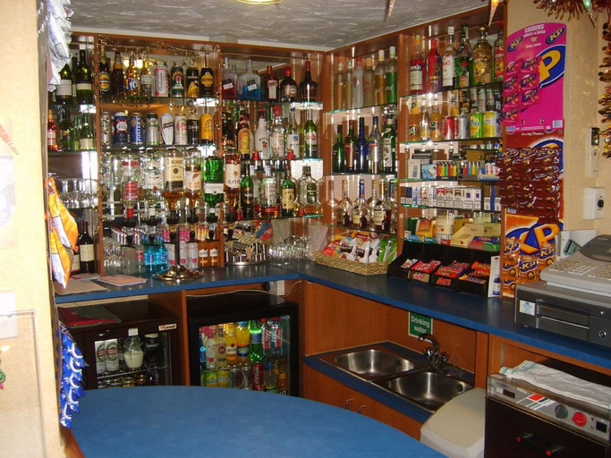 Food & Drinks 5, Redwings Lodge Sawtry, Cambridgeshire