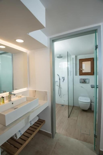 Bathroom, Ida Village I & II, Crete