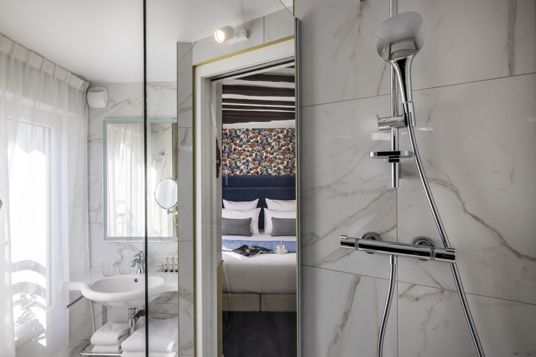 Bathroom 3, Hôtel Louis II, Paris