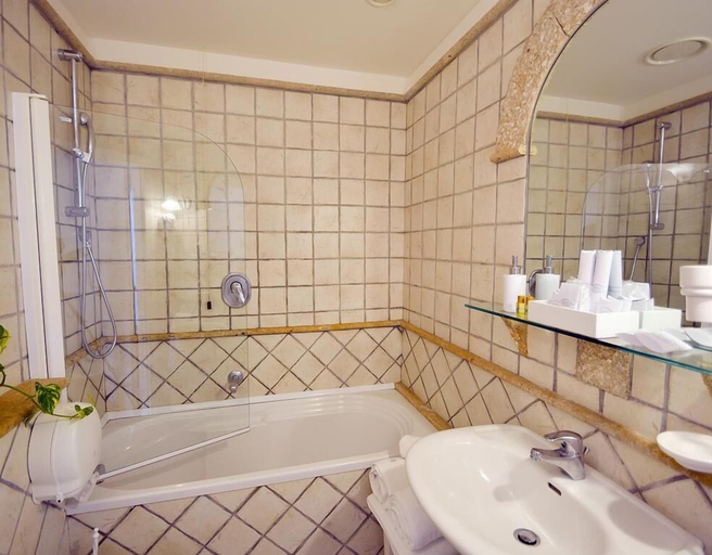Bathroom 5, Villa Romana Hotel & Spa, Salerno