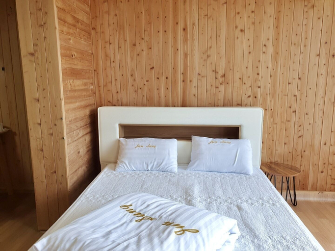 Bedroom 2, Junsung Resort, Gurye