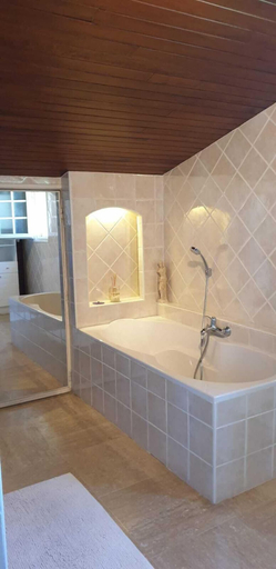 Bathroom 5, Villa Solary, Vaucluse