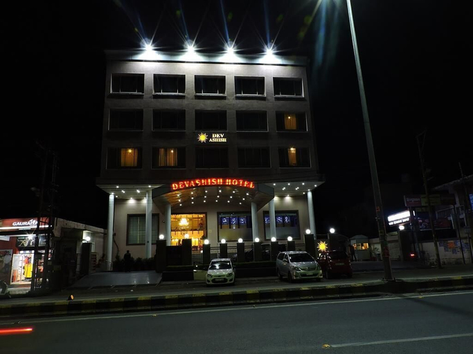 Exterior & Views 2, Devashish Hotel, Nainital