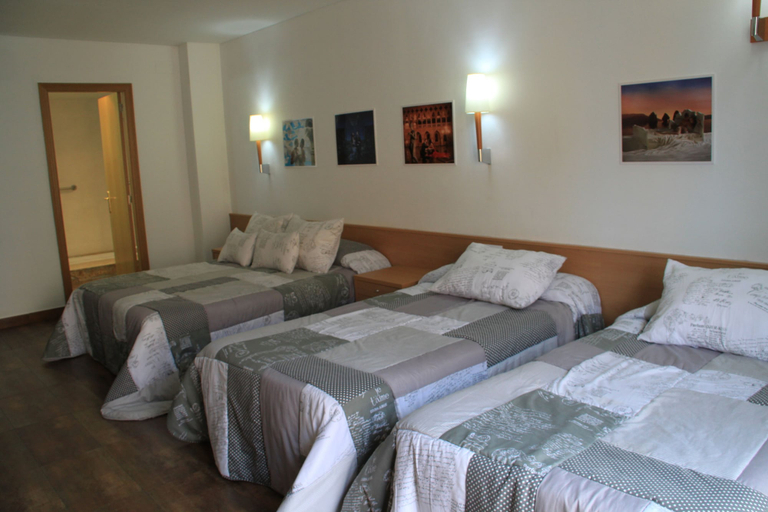 Bedroom 2, Hotel Pinxo, Girona