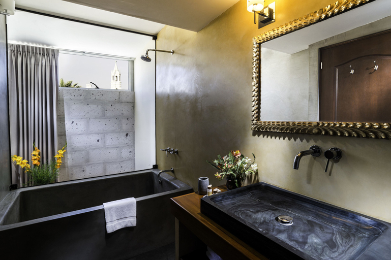 Bathroom 4, Katari Hotel At Plaza de Armas, Arequipa