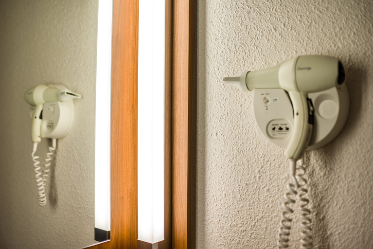 Bathroom 4, Campanile Toulouse Ouest - Purpan, Haute-Garonne