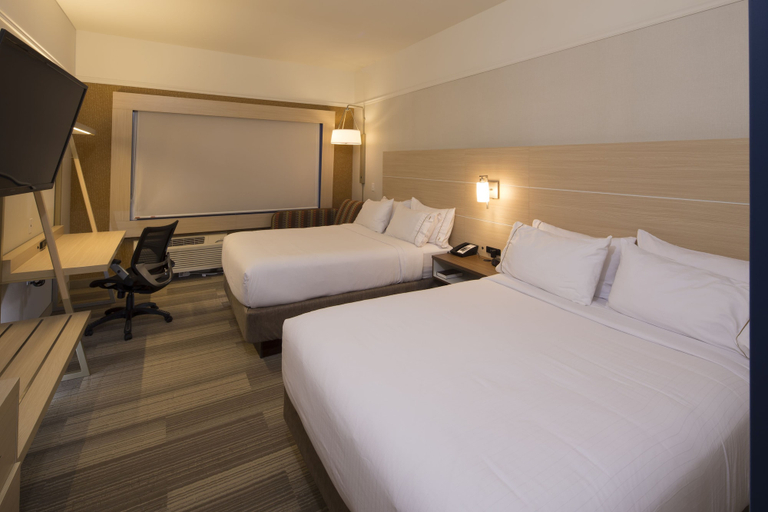Bedroom 4, Holiday Inn Express & Suites PORT HURON, Saint Clair