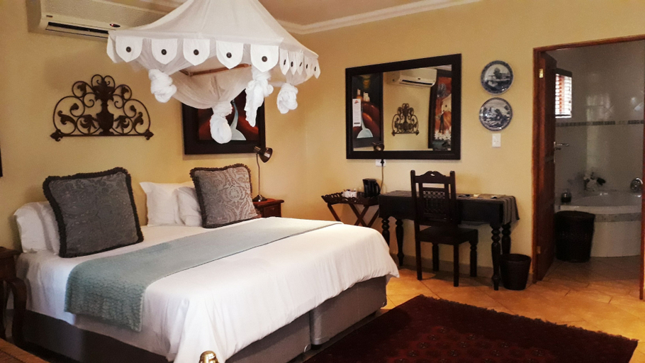 Bedroom 4, Sunset Ridge Guesthouse, Bojanala
