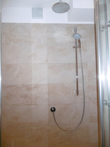 Bathroom 4, Burghof-Boarding Apartments, Düsseldorf