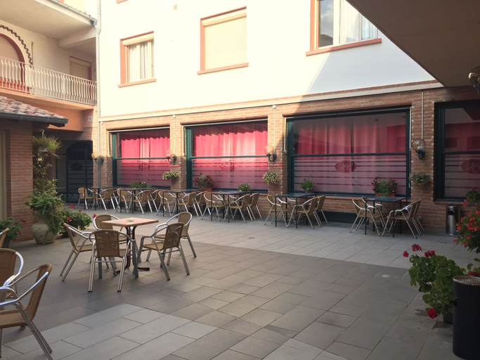 Exterior & Views 2, Chiffre, Tarn
