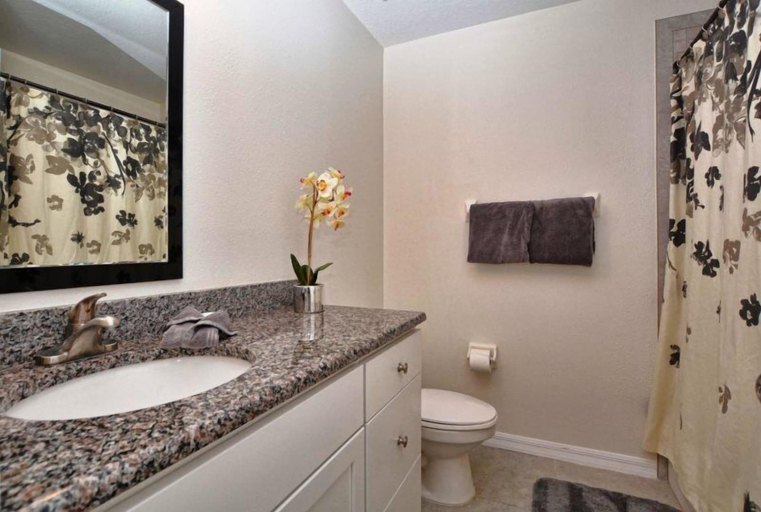 Bathroom, 616bd, Polk