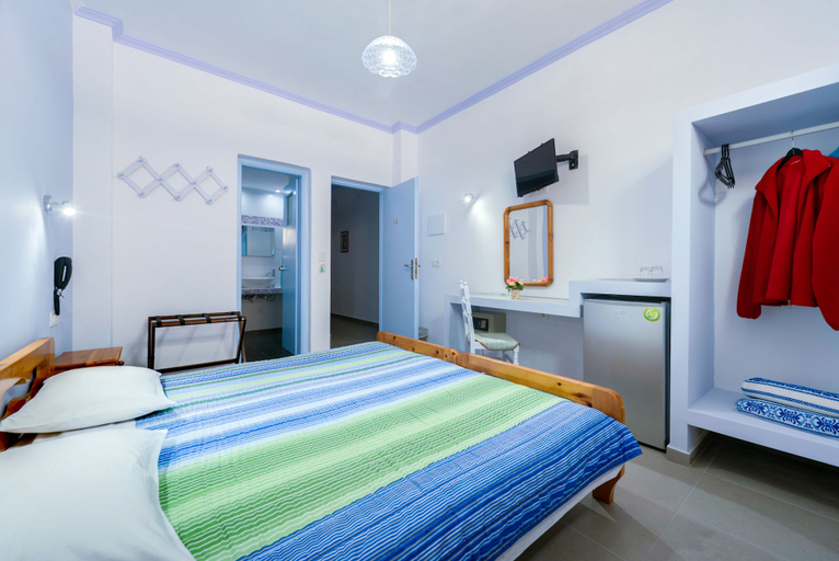 Bedroom 4, Akis Hotel, South Aegean