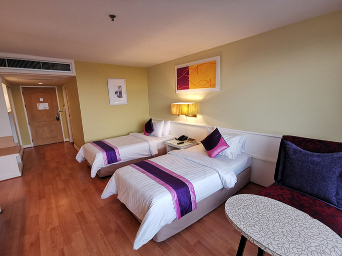 Bedroom 3, Tongtara Riverview Hotel, Bang Kho Laem