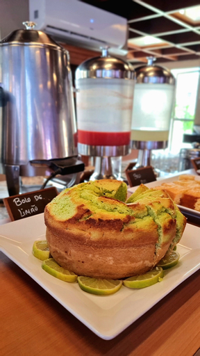 Food & Drinks 12