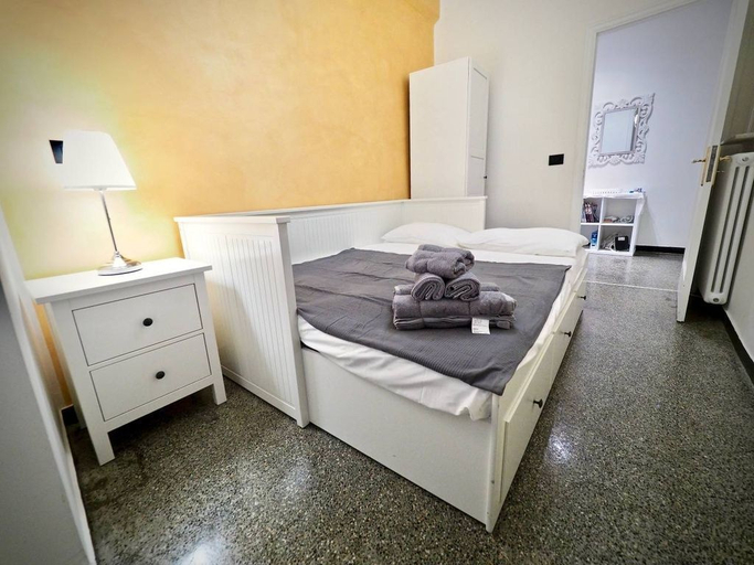 Room amenity 4, Dimora Degli Indoratori Zona Acquario, Genova