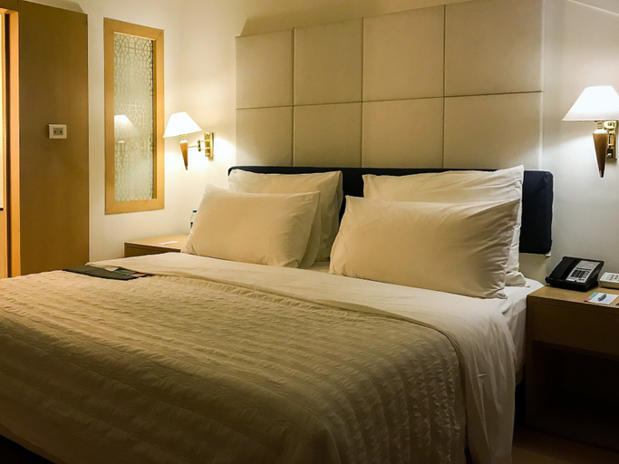Bedroom 3, Le Meridien Kochi, Ernakulam