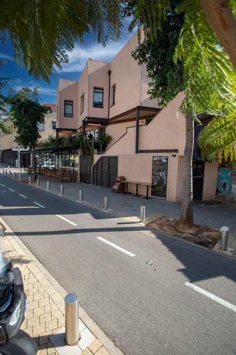 Exterior & Views 2, De Picciotto Suites