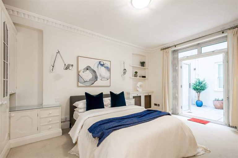 Bedroom 3, Cleveland Square Mansions, London