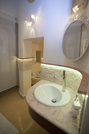 Bathroom 5, Forentum Suite, Potenza