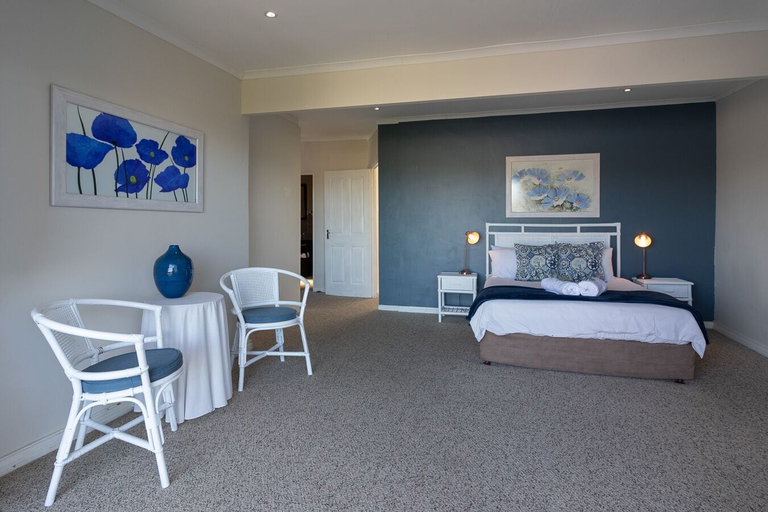 Bedroom 3, Dockside Guest House, Cacadu